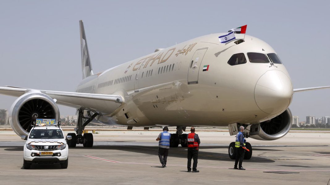 airlines-are-feeling-the-impact-of-the-israel-hamas-war,-with-bookings-already-hit