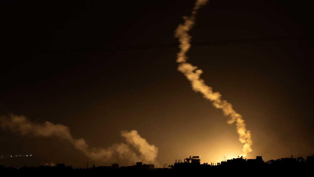 israeli-airstrikes-kill-32-in-south-gaza-amid-calls-for-civilians-to-flee
