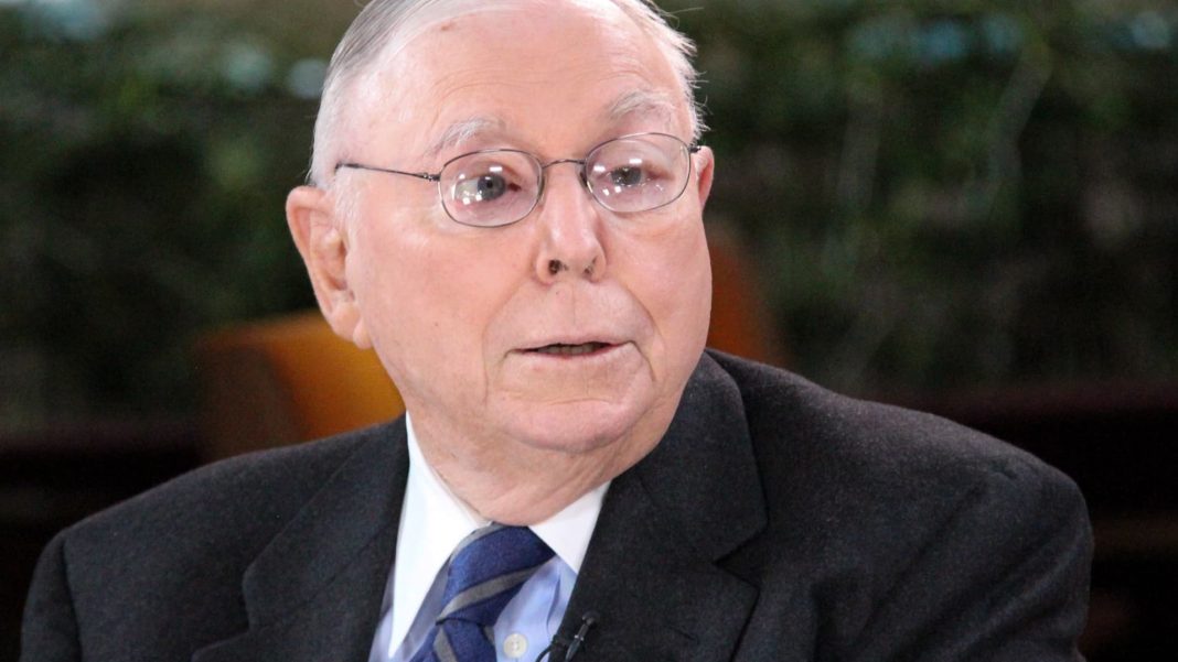charlie-munger’s-no.-1-tip-for-dealing-with-hardship:-cry,-but-don’t-quit